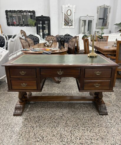 Escritorio Antiguo