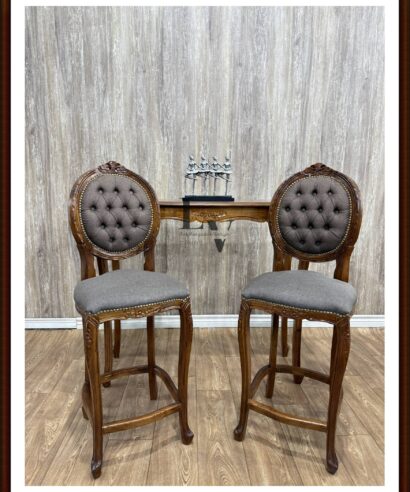 Mesa de Bar Alta + Banqueta De Bar Variada